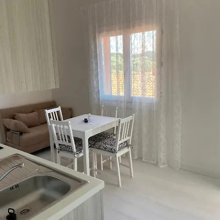 Le Solane Lägenhetshotell