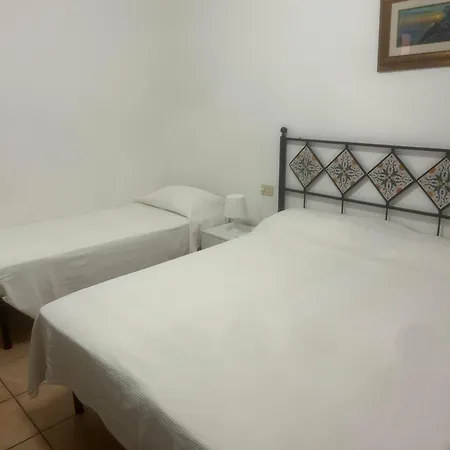 Le Solane Lägenhetshotell