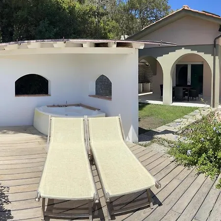 Le Solane Lägenhetshotell