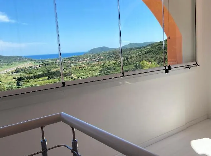 Le Solane Aparthotel 4*