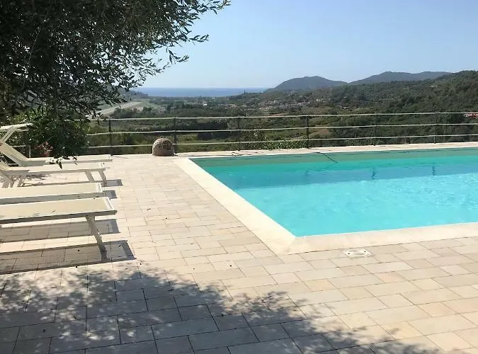 Aparthotel Le Solane 4*