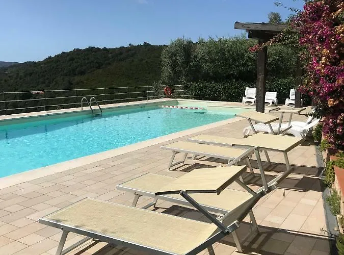 Le Solane Aparthotel 4*